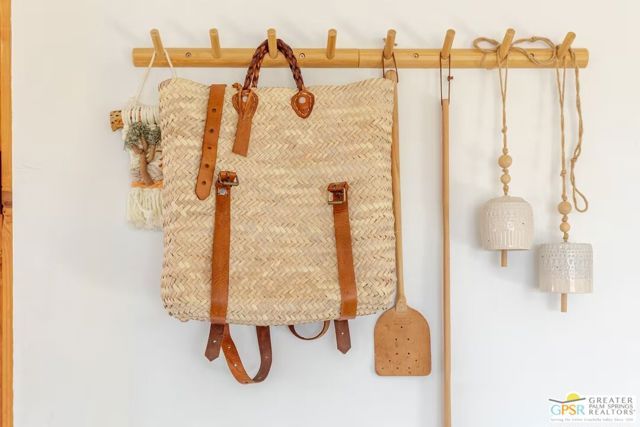 1616 Sunset Mesa Road, Landers, CA 92285