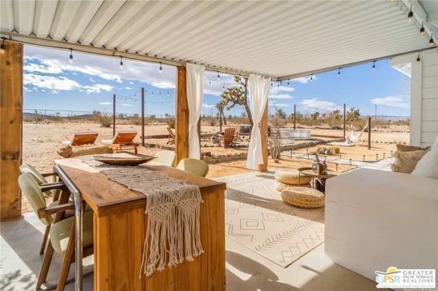 1616 Sunset Mesa Road, Landers, CA 92285