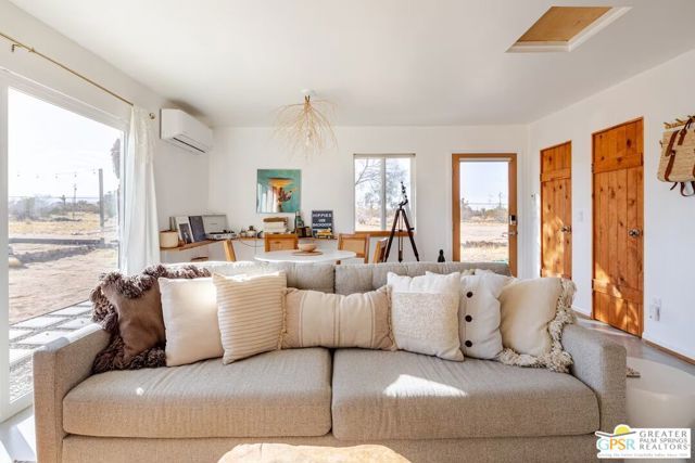 1616 Sunset Mesa Road, Landers, CA 92285