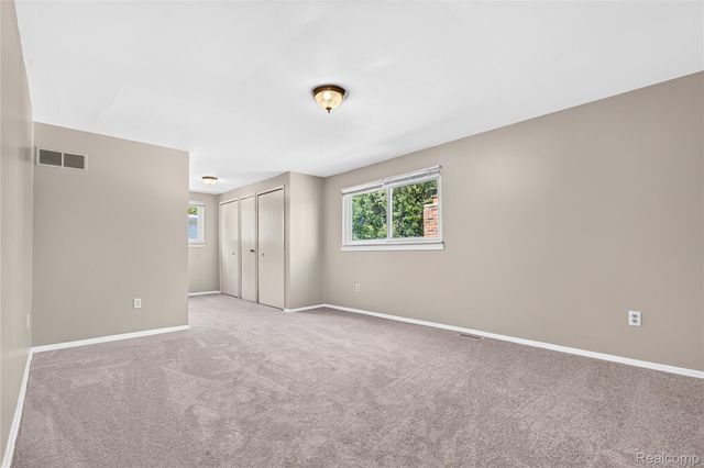 1699 Crestline Drive, Troy, MI 48083