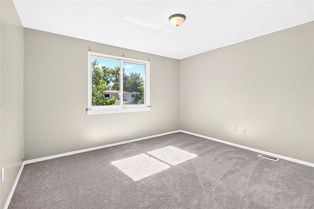 1699 Crestline Drive, Troy, MI 48083