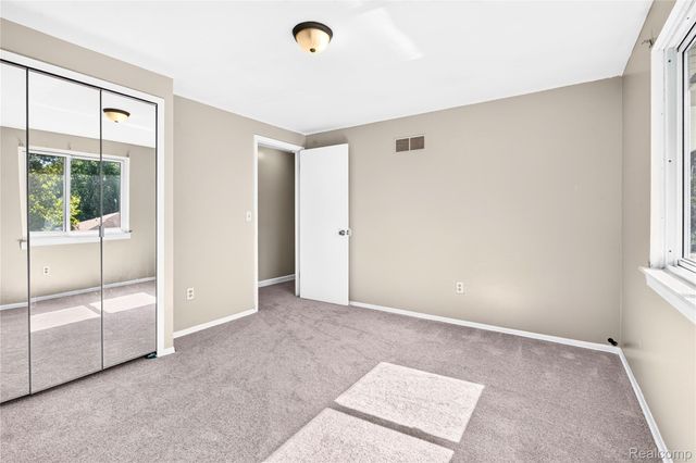 1699 Crestline Drive, Troy, MI 48083