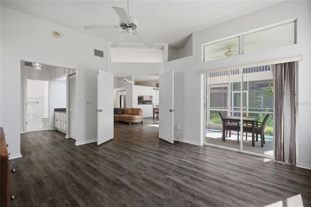 215 CLAYS TRAIL, Oldsmar, FL 34677