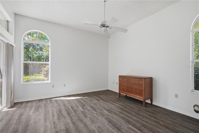 215 CLAYS TRAIL, Oldsmar, FL 34677