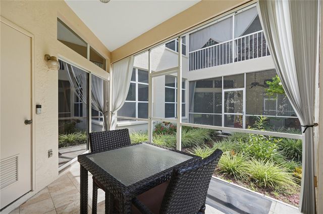 215 CLAYS TRAIL, Oldsmar, FL 34677