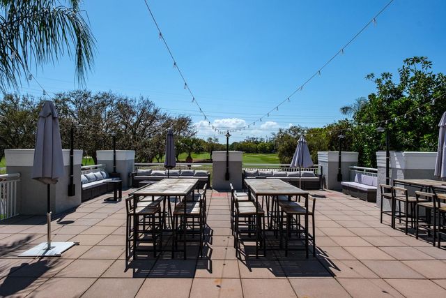 215 CLAYS TRAIL, Oldsmar, FL 34677