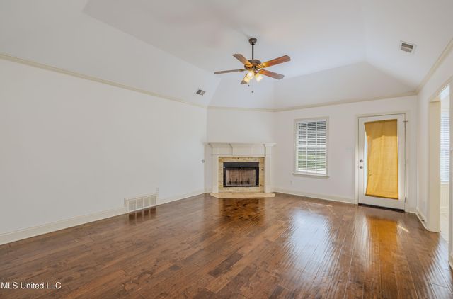 10321 Loftin Drive, Olive Branch, MS 38654