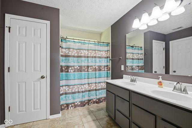 13849 Stone Haven Drive, Carmel, IN 46033