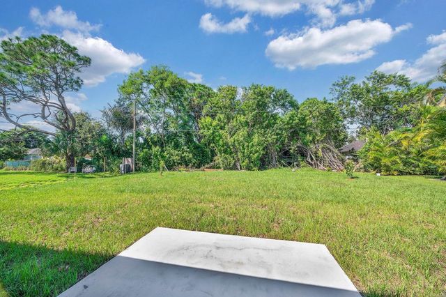 574 NW Bayshore Boulevard, Port St. Lucie, Port St Lucie, FL 34983