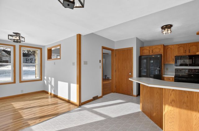 202 Byrnbrae Street, Waterloo, IA 50701