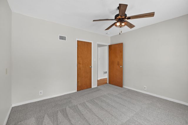 202 Byrnbrae Street, Waterloo, IA 50701