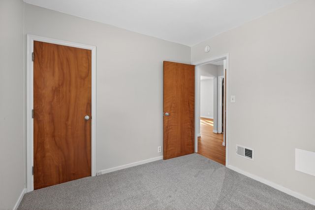 202 Byrnbrae Street, Waterloo, IA 50701