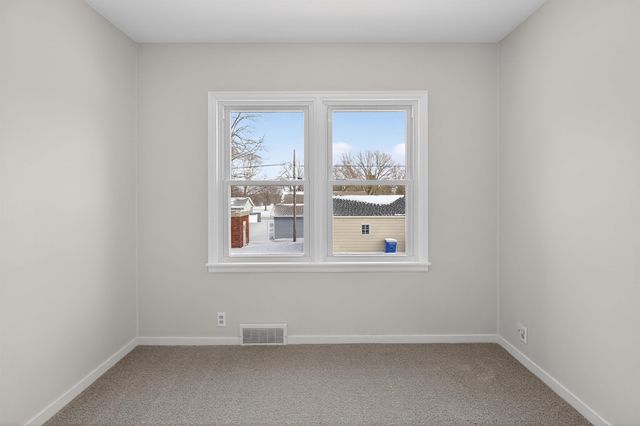 202 Byrnbrae Street, Waterloo, IA 50701