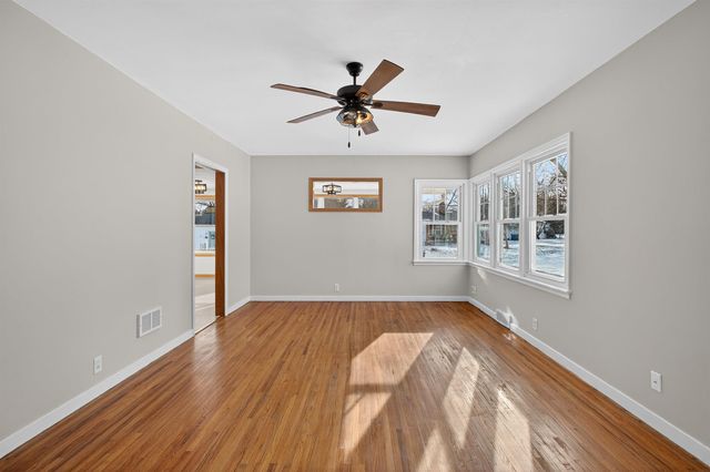 202 Byrnbrae Street, Waterloo, IA 50701