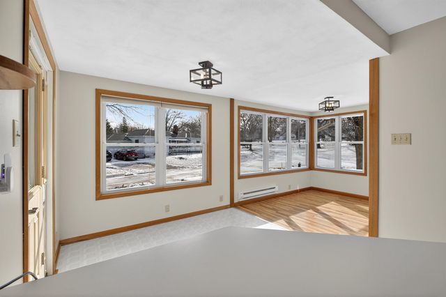 202 Byrnbrae Street, Waterloo, IA 50701