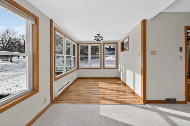 202 Byrnbrae Street, Waterloo, IA 50701