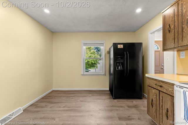 530 Gardner Avenue, Clawson, MI 48017