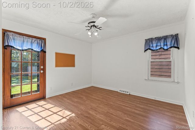 530 Gardner Avenue, Clawson, MI 48017