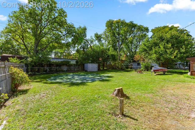 530 Gardner Avenue, Clawson, MI 48017