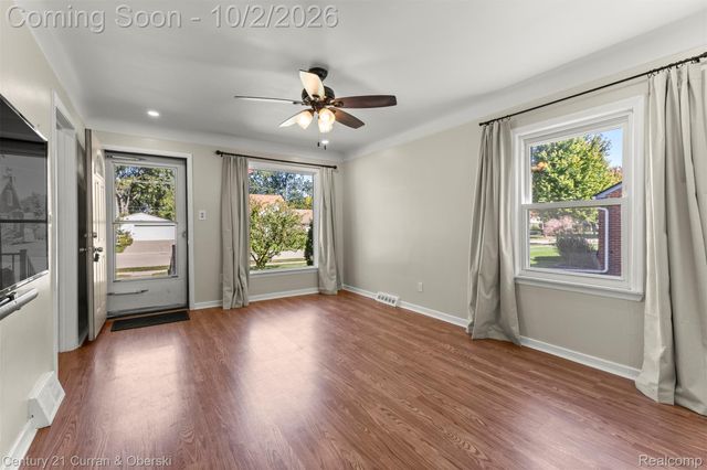 530 Gardner Avenue, Clawson, MI 48017