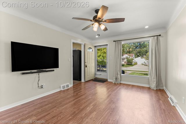 530 Gardner Avenue, Clawson, MI 48017