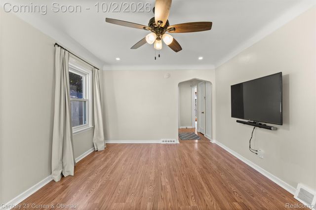 530 Gardner Avenue, Clawson, MI 48017