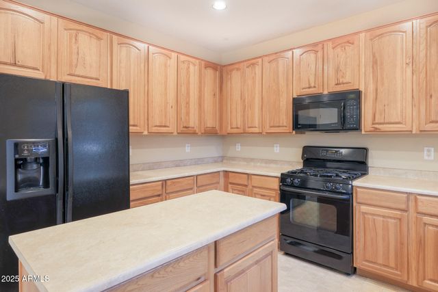 19735 N PEPKA Court, Maricopa, AZ 85138