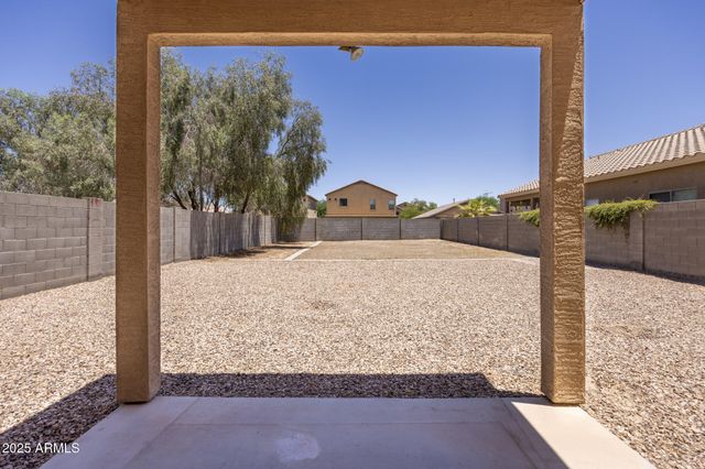 19735 N PEPKA Court, Maricopa, AZ 85138