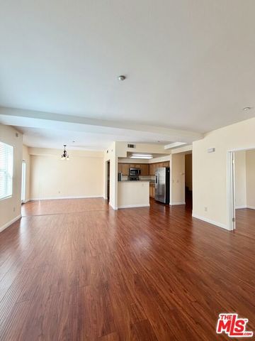 1134 N Euclid Street 18, Anaheim, CA 92801