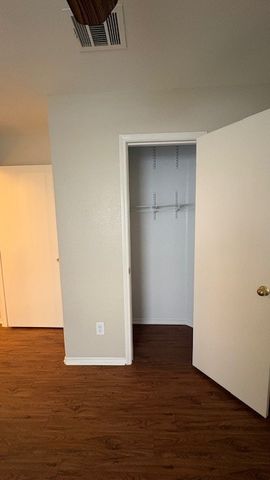 6602 Sandgate Drive, Arlington, TX 76002