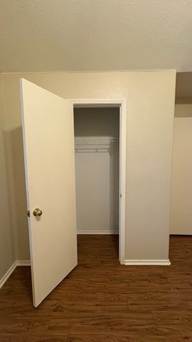 6602 Sandgate Drive, Arlington, TX 76002