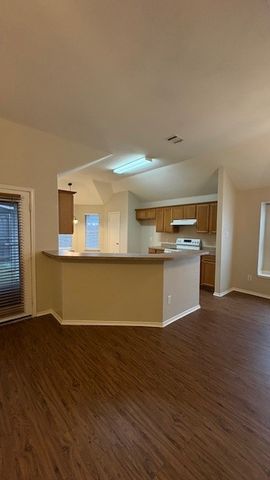 6602 Sandgate Drive, Arlington, TX 76002