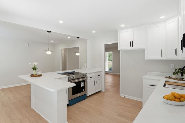 327 Bunch Ford Road, Holly Hill, SC 29059