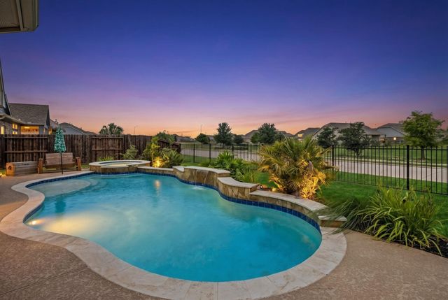 14511 Meadowlands Drive, Mont Belvieu, TX 77523