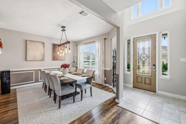 14511 Meadowlands Drive, Mont Belvieu, TX 77523