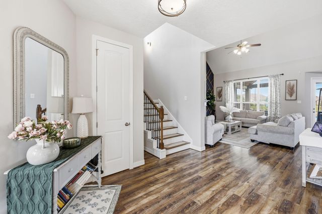 14511 Meadowlands Drive, Mont Belvieu, TX 77523