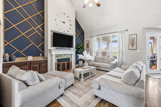 14511 Meadowlands Drive, Mont Belvieu, TX 77523