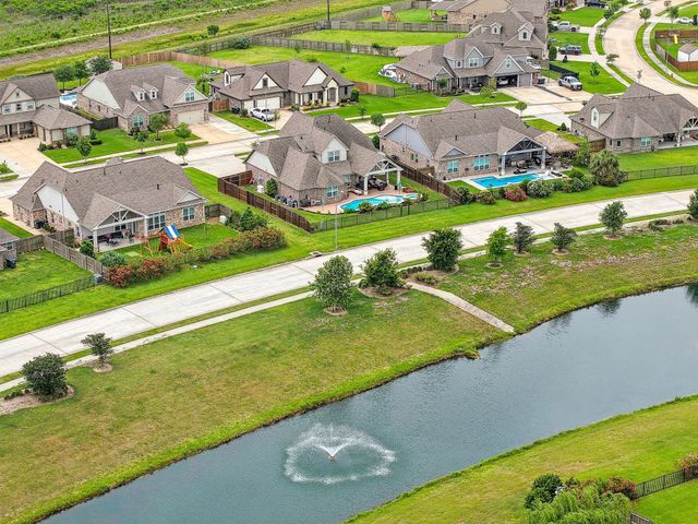 14511 Meadowlands Drive, Mont Belvieu, TX 77523