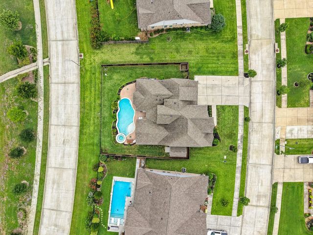 14511 Meadowlands Drive, Mont Belvieu, TX 77523