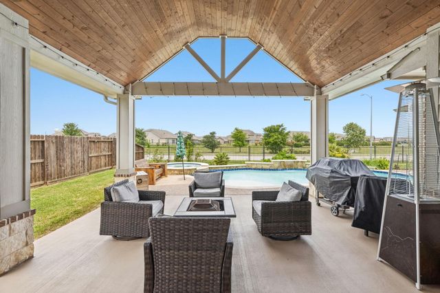 14511 Meadowlands Drive, Mont Belvieu, TX 77523