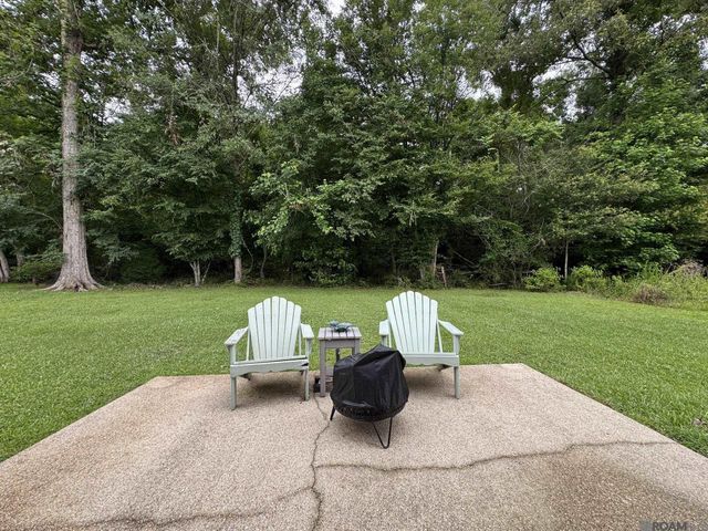 6105 Beechgrove Ln, St Francisville, LA 70775