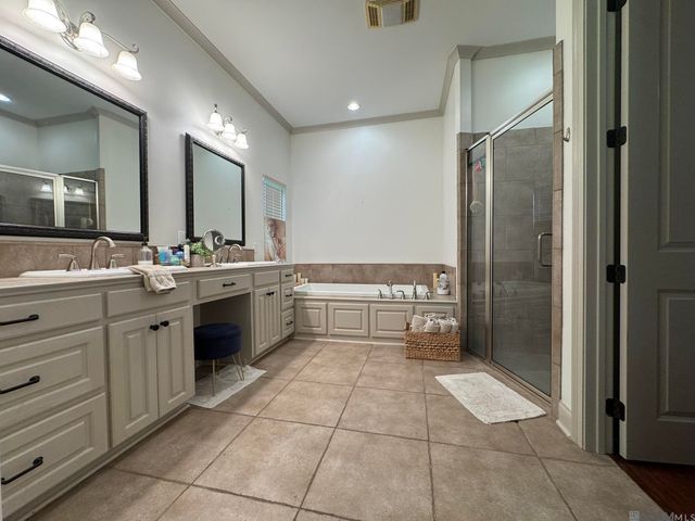 6105 Beechgrove Ln, St Francisville, LA 70775