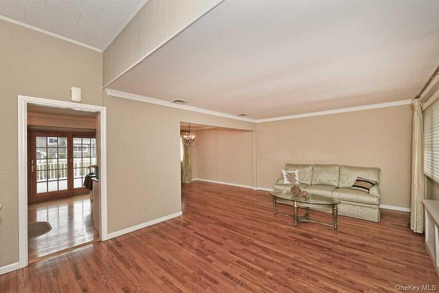 104 Charles Street, Massapequa, NY 11758