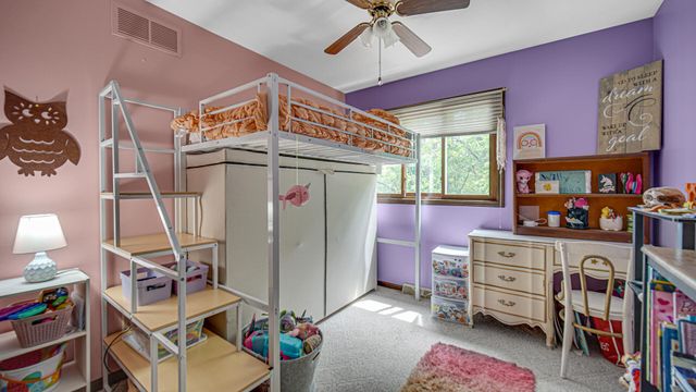 1601 Earthstone Drive 17, Valparaiso, IN 46383