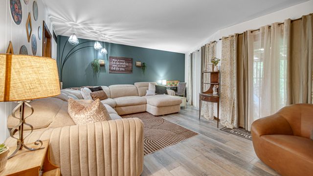 1601 Earthstone Drive 17, Valparaiso, IN 46383