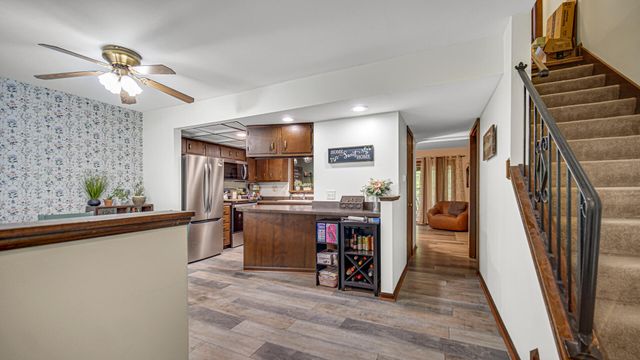 1601 Earthstone Drive 17, Valparaiso, IN 46383