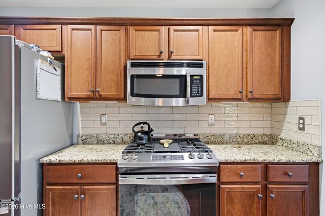 1053 Lanterns Lane, Leland, NC 28451