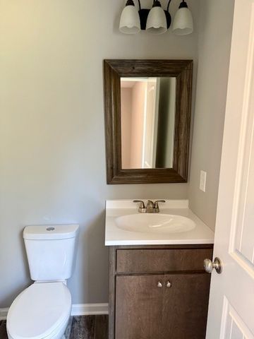 146 Hesselly Rd, Decherd, TN 37324