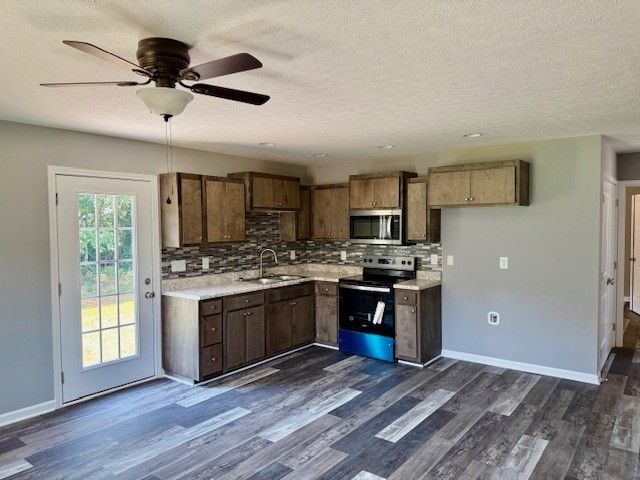 146 Hesselly Rd, Decherd, TN 37324