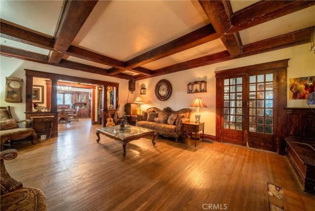1112 Glendon, South Pasadena, CA 91030